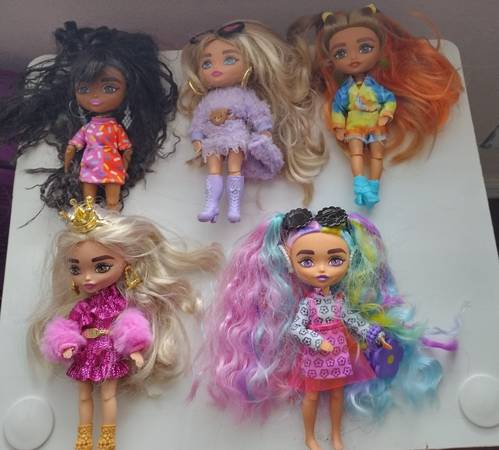 Barbie Extra Mini Dolls 5 Doll Set 1