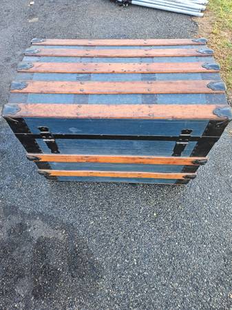 Beautifully restored chest 1