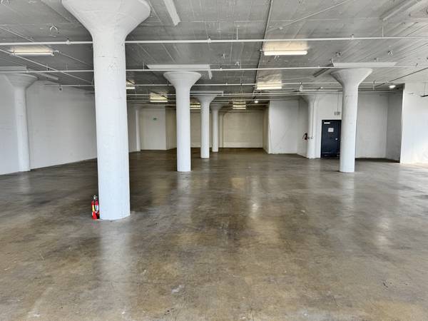 $4,850 / 6000ft2 - WAREHOUSE / SHOWROOM FOR LEASE (Fashion District)63818753704449123