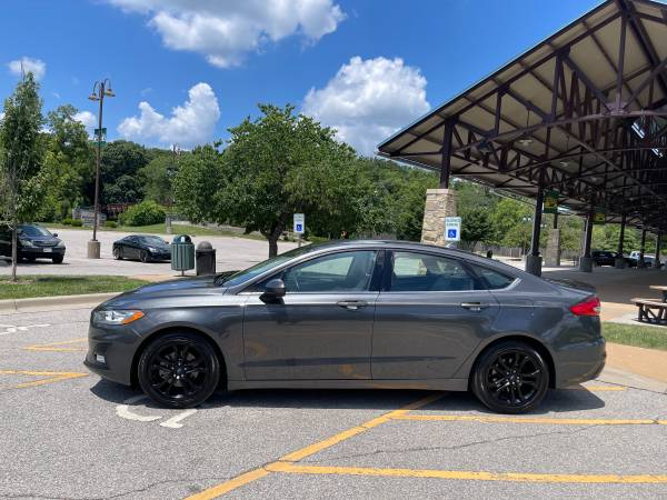 2019 Ford Fusion SE ( SUPER CLEAN ) - $12,950 (Merriam)63621942447105121