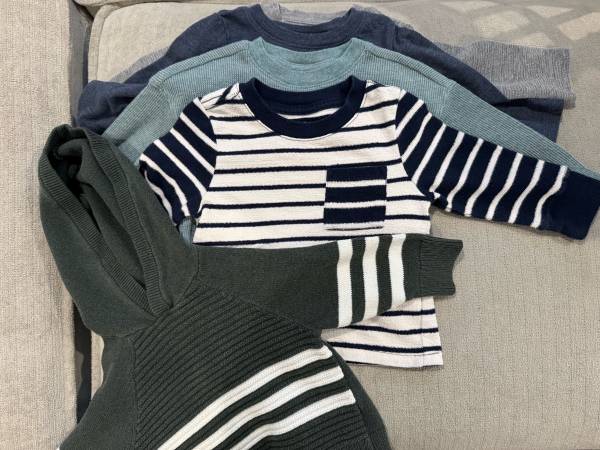 Bundle of 12 M Clothes 1