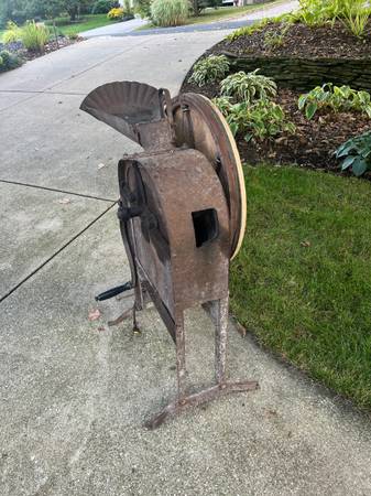 Antique Hand Crank/ Electric Corn Sheller 1