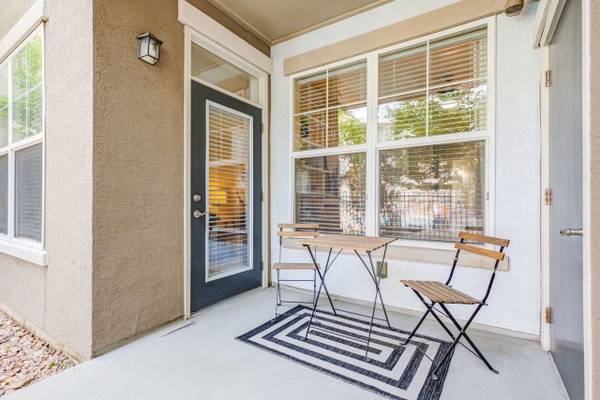 $1,855 / 1br - 765ft2 - Your new 1 bed, 1 bath is a stone's throw away from downtown Denver (Denver - Restaurant Row)63973356777731123