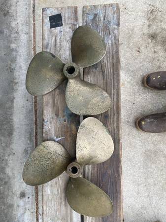 Bronze prop pair 14x9 1