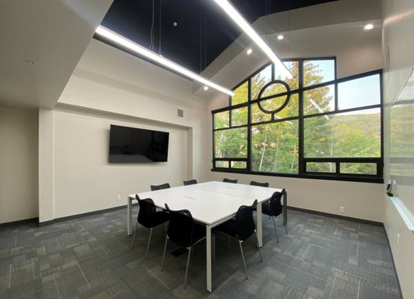 $218 Meeting Room Space Available in Park City!! (Park City)63674346631427120