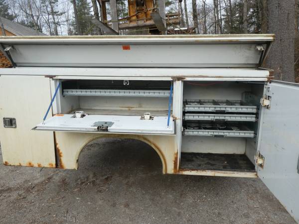 Reading Utility Toolbox Bed 1