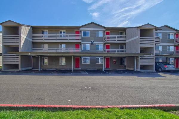 $1,364 / 2br - 725ft2 - 🍂🍂🍂YOU WILL FALL IN LOVE WITH THIS ONE🍂🍂🍂 (4290 Addy Street, Washougal, WA)63831682198657120