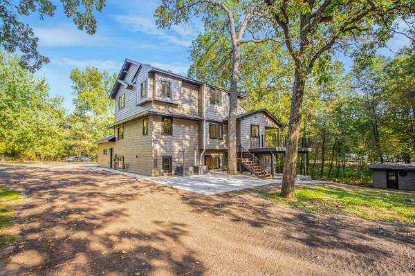 $4500.00 / 5br - 3200ft2 - Luxurious 5 Bed, 4.5 Bath Single Family Home in Elk River - $4500/mo.63990383411330120