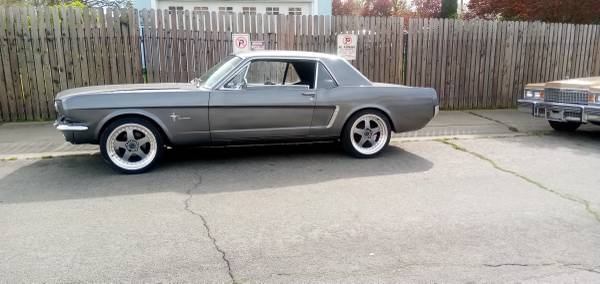Mustang 1