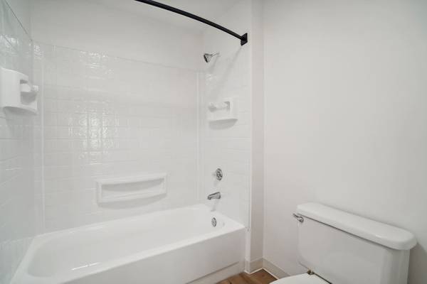 $1,750 / 1br - 650ft2 - Special Offer! 6 Weeks Free Rent & 3 Months Free Parking! (600 7th Ave, Seattle, WA)63910063517826121