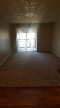 $875 / 2br - 900ft2 - 2BR, ONE MONTH FREE!! (Tulsa)63982128791170120