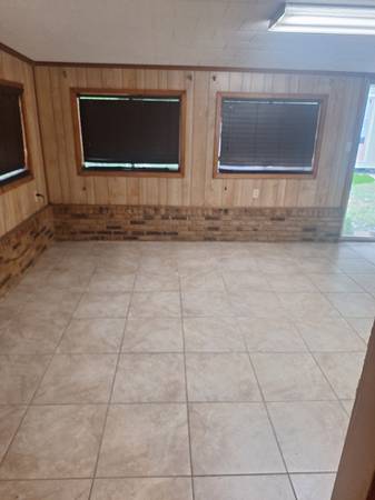 $1400.00 / 3br - 1500ft2 - 3 bedroom 2 bath63857516627715123