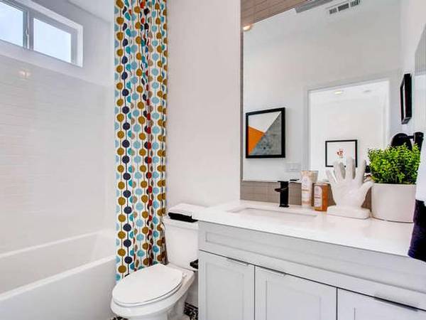 $3,883 / 2br - 1235ft2 - Ventanas Amplias, Piscina Grande y Spa, Planos de Planta Abiertos63878476570371123