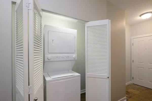 $2,024 / 1br - 780ft2 - ¡Haz de tu hogar el nuestro! Preciosa comunidad con excelente estilo! (Lynnwood)63688567347329123