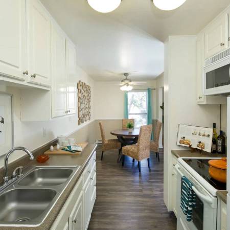 Pet Friendly, Charming Community, Guest Parking 1