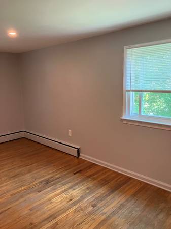$1,800 / 1br - Un dormitorio, un baño, segundo piso (Langhorne)63666782417795121