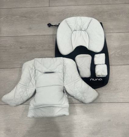 Nuna Infant Insert for Car Seat — Organic 1