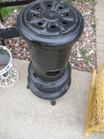 Vintage Kerosine Oil Heater Stove 1