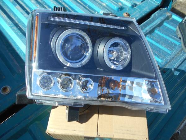 05-12 Nissan Xterra Dual Halo & LED DRL Projector PS Headlight 1