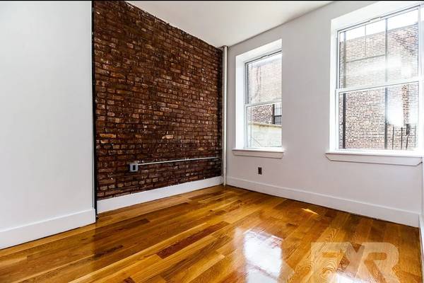 $3,100 / 3br - 11 Humboldt Street, Apt 2L, Brooklyn, NY 11206 (Brooklyn)64035576091779124