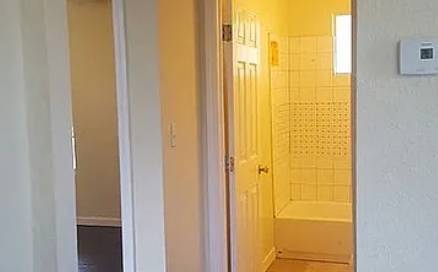 $135,900 / 4br - 1596ft2 - Duplex Molina Neighborhood_ 14 Cap Rate (Corpus Christ -Molina neighborhood)64036536492291123