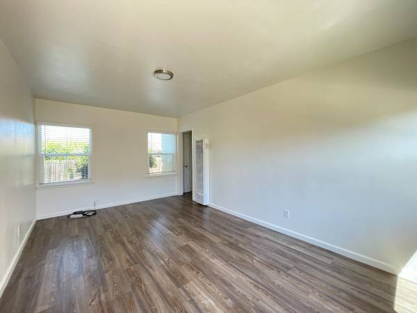 $1,850 / 1br - Apartamento de un dormitorio renovado - Unidad C (Lompoc)63663940546305121