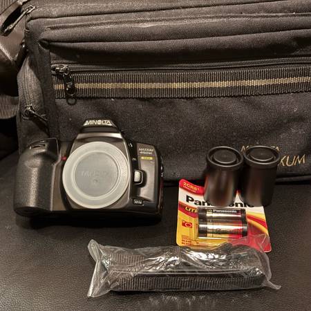 MINOLTA MAXXUM 450SI CAMERA BODY 1