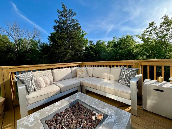 $1,600 / 1br - 1200ft2 - Private furnished bedroom in beautiful light & bright home! (East Nashville)63904820584579124
