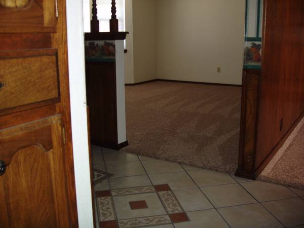 $250,000 / 3br - 1759ft2 - Casa en venta -- 1716 Sandalwood Drive, Norman (1716 Sandalwood Drive, Norman, OK)63670484531715122