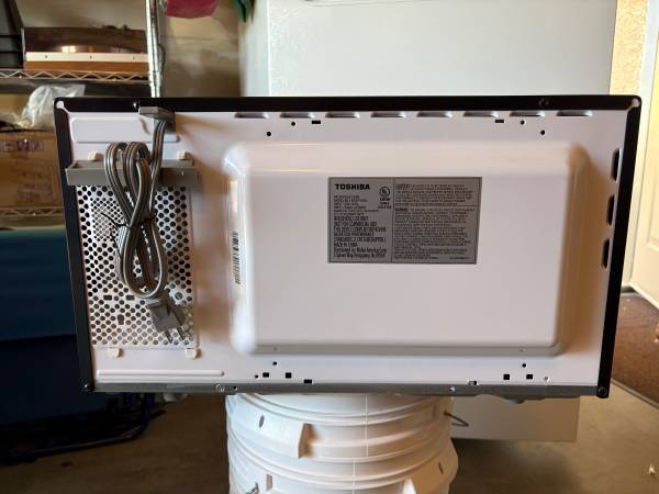 Countertop microwave 1