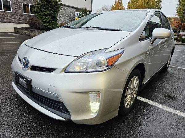 2012 Toyota Prius Plug-in Hybrid 1