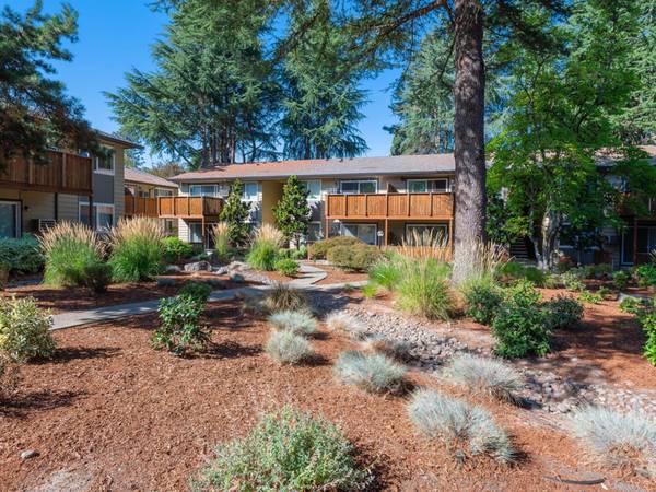 $1,595 / 2br - $500 SAVINGS! 2B & Lots to Do | Parking, Numerous Nearby Parks (Beaverton)63956354393603121