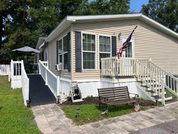(14) Manuf. Beautiful 3 Bed/2 Bath -Large Front Deck & Handicap Ramp 1