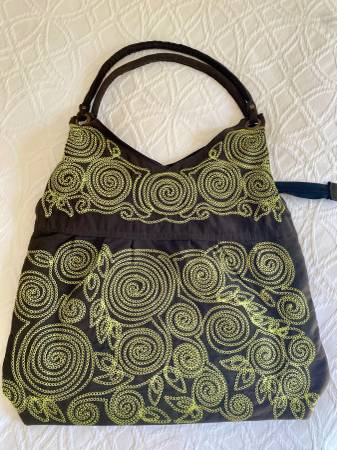 Cartera/bolso de tela - $10 (Healdsburg / Windsor)63471456844673120