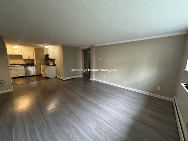 $2,900 / 2br - 750ft2 - GARDEN LEVEL RENOVATED 2 bed/1 BATH/ HARVARD SQ./REDLINE. NO FEE/ NOW (Harvard Square)63951148458755120