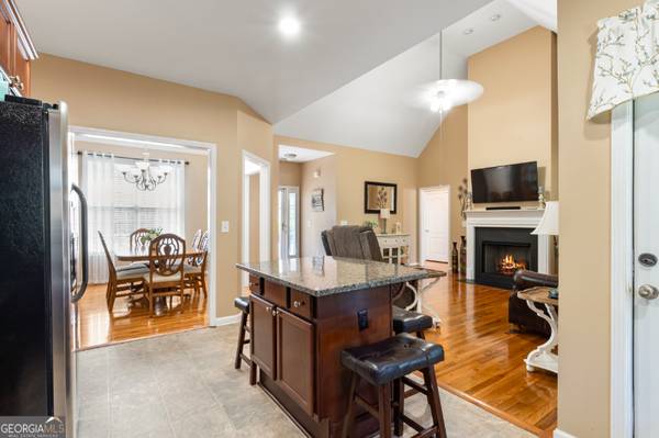 $2700.00 / 6br - 3344ft2 - Move-In Ready 6 bdrm, 3 ba  3,344 sq ft House For Lease/Jackson County63792093061635122