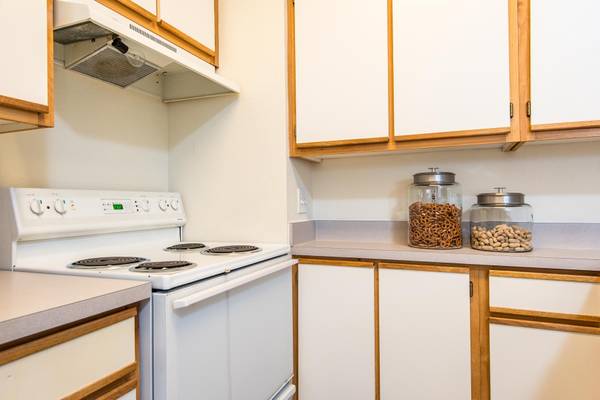 $1,595 / 2br - 810ft2 - $1000 off 1st month's rent on select units. Call for details! (Wilsonville - I5, 205, Tigard, Oregon City, T)63672547270017122