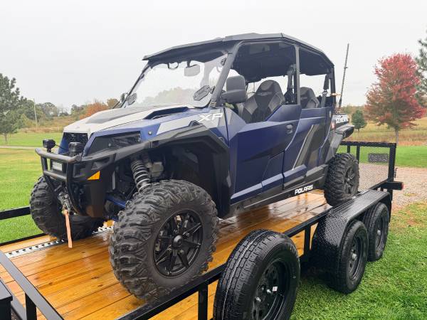 2020 Polaris General XP4 Deluxe 1