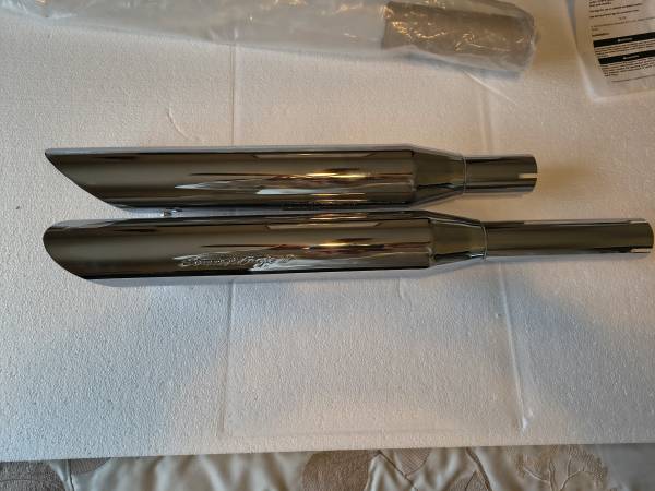Harley Screamin Eagle II Mufflers 1