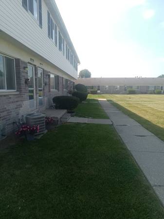 $1,175 / 2br - BEST DEAL - Alert!! (Taylor)63926726016002121