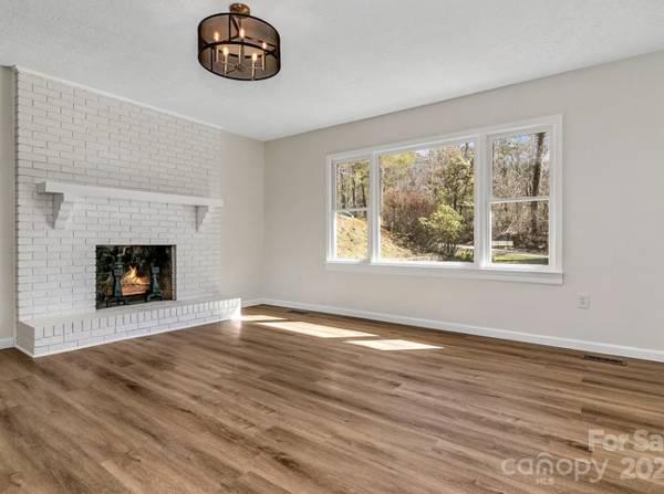 $2265.00 / 3br - 1633ft2 - Newly Remodeled 3 BR with Stunning Outdoor Space64029208337922123