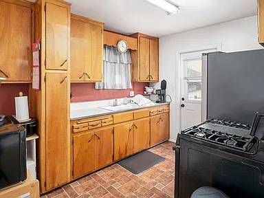 $1,000 / 2br - Cozy 2-Bedroom Apartment (Santa Rosa, CA)63772893861121121