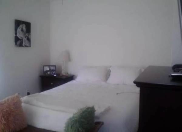 $1,050 / 3br - 140ft2 - Habitación grande en apartamento moderno (Watertown)63856229480705120