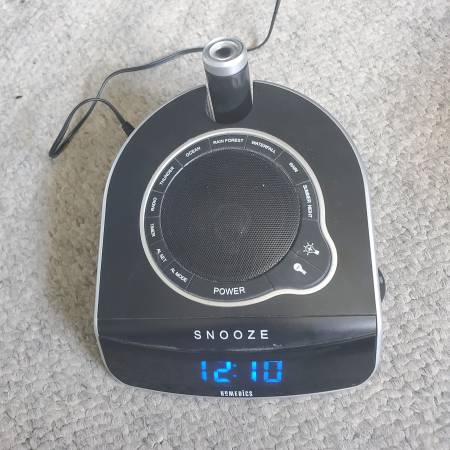 HoMedics SoundSpa Clock, Time Projection, Light, Sound and Timer 1