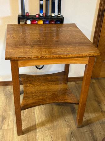 Accent / Side Table 1