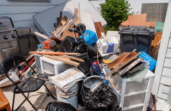 Vang’s Junk Removal – Fast, Affordable & Reliable Junk Removal 1