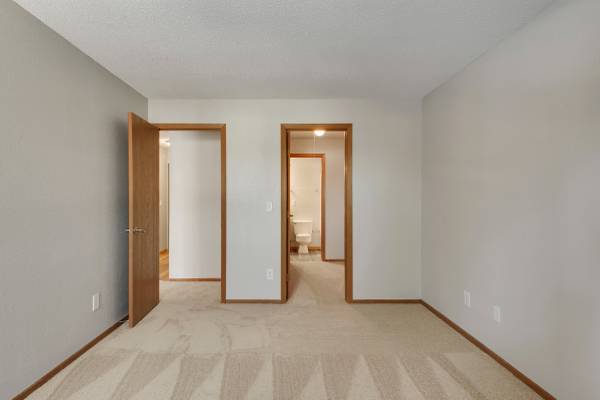 $1,445 / 1br - 742ft2 - Cozy 1 bdrm with Great Plymouth Location (Plymouth)64048421600003122