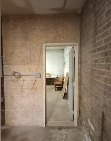$300 / 450ft2 - Storage Unit for Rent – $300/month (Chicago)64041648138370122