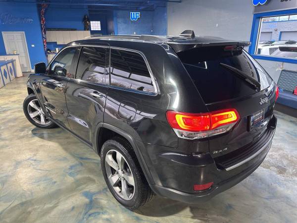 2015 Jeep Grand Cherokee. ¡Aprobación de crédito garantizada! a - $12,995 (+ Wes Financial Auto)63488121219203123