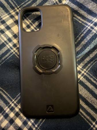 QuadLock case for iPhone 11 1